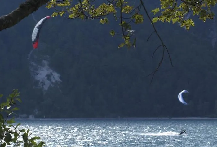 阿琛塔勒霍夫酒店 酒店