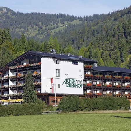 Achentalerhof Hotel 4*